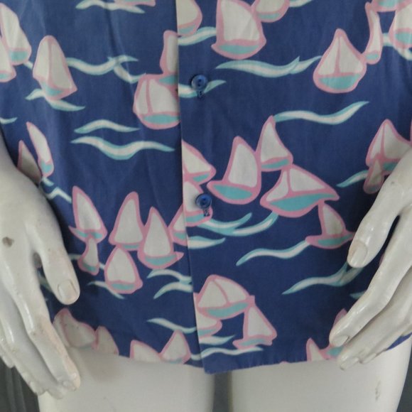 Vintatge Hawaiian Shirt - Pink and Blue Sailboats by Hilo Hattie - Men's XL - Picture 4 of 11